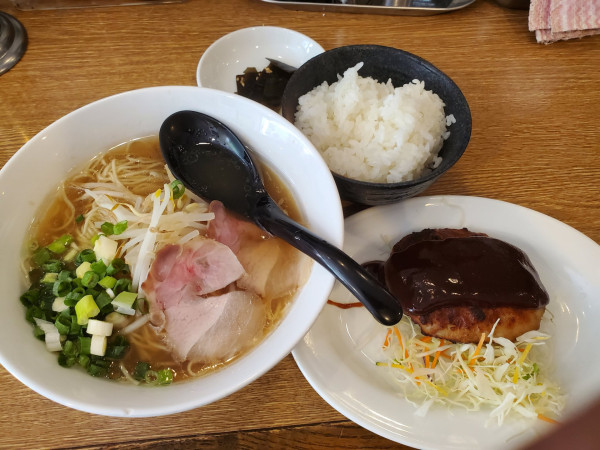 「ラーメン定食」@丸忠商店の写真