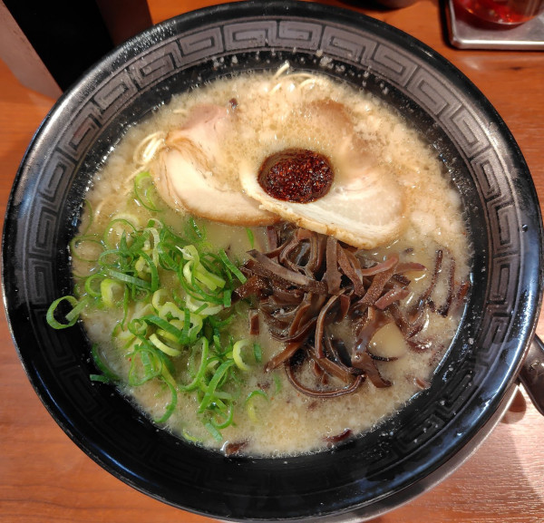 「中洲屋台とんこつラーメン 850円」@元祖博多 中洲屋台ラーメン 一竜 大井町店の写真