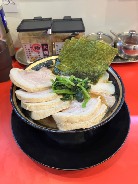 「煮豚チャーシュー麺　ダブル　ライス✖️3」@家系ラーメン大輝家 日吉店の写真