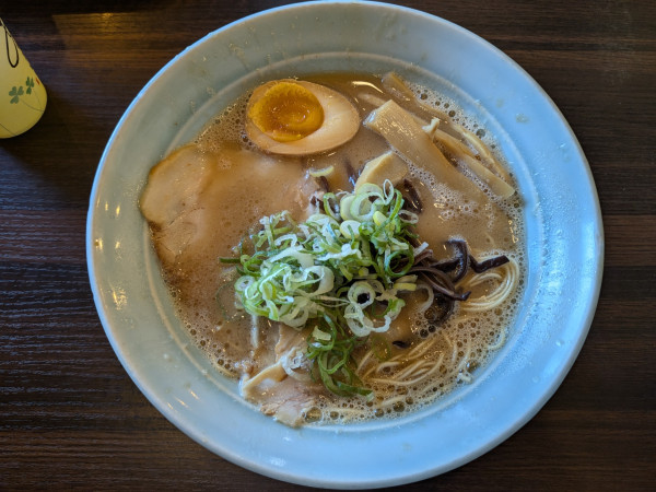 「のうとん 全部ちょいのせ+替玉(赤)」@博多とんこつ 真咲雄の写真