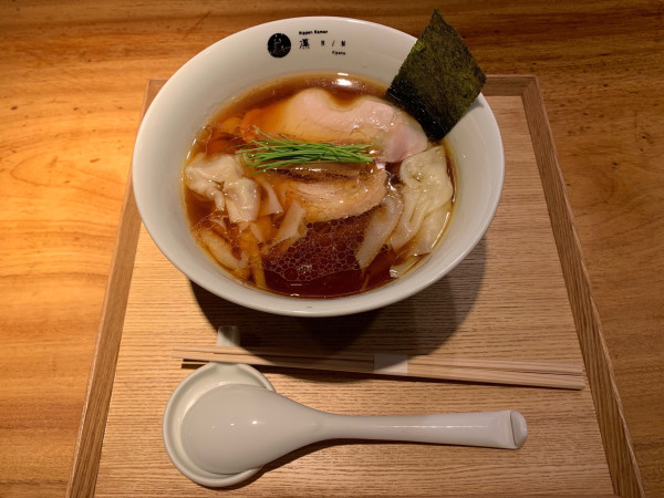 「醤油わんたん麺」@Nippon Ramen 凜 KYOTOの写真
