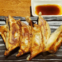 餃子酒場めだか 2号店の画像