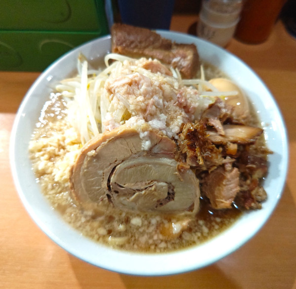 「特製ラーメン・ニンニクWアブラマシ」@らーめん忍者の写真