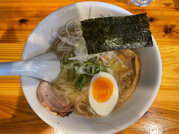 「塩らーめん¥950 白髪ネギ¥200」@Ramen Bar ざぶとんの写真