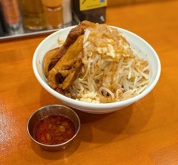 「豚ラーメン(並)」@マシマシスタンド 豊田店の写真