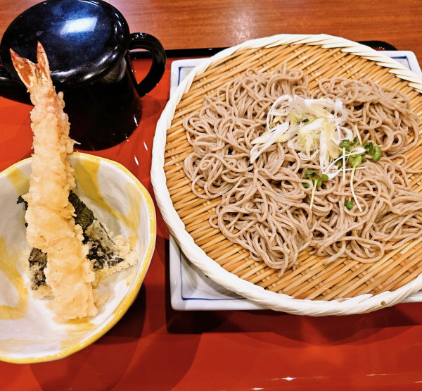 「大海老天得盛つけそば」@和食麺処 サガミ 野田横内店の写真