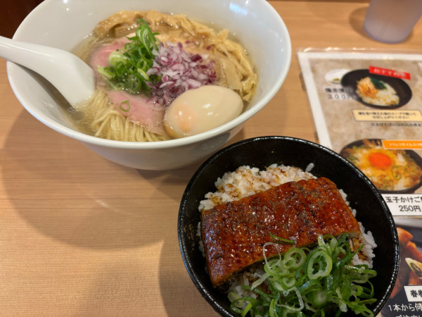「特製塩らぁ麺&ミニうな丼」@らぁ麺 みうらの写真