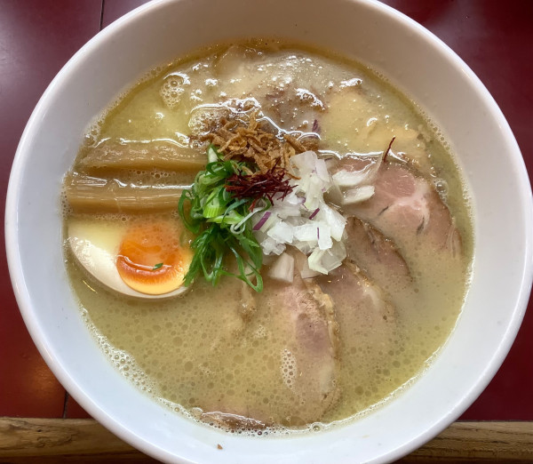 「特製鶏白湯ラーメン＋チャーシュー」@らぁ麺 松しんの写真