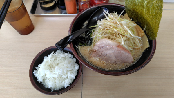 「ネギラー950半ライス50円」@ラーメン屋 セキグチの写真