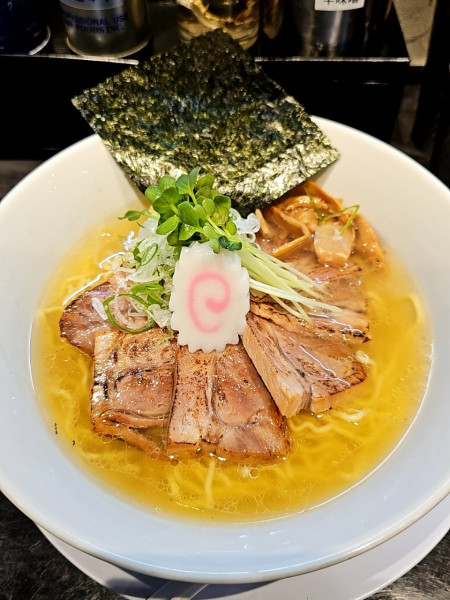 「塩チャーシュー麺と卵かけ麺」@拉麺 名もなき店の写真