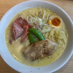 濃厚鶏白湯そば979円【限定】他