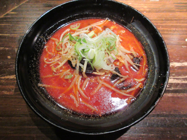 「辛味噌ラーメン（1,030円）」@らーめん酒屋 三楽の写真