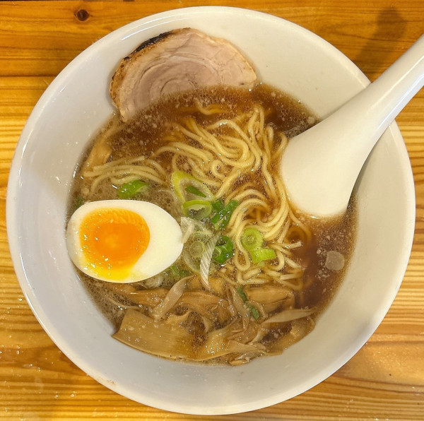 「醤油ラーメン」@Ramen Bar ざぶとんの写真
