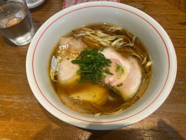 「醤油ラーメン」@ラーメン屋 トイ・ボックスの写真