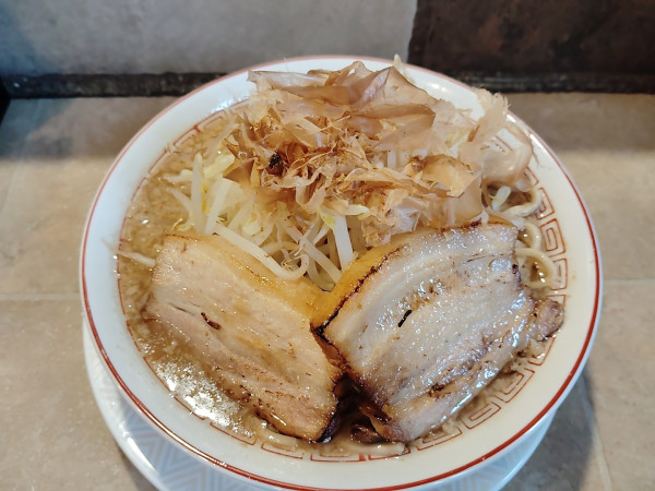 「マンモスラーメン　　1000円」@泪橋 溝の口店の写真