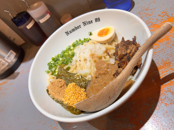 「まぜそば」@麺Dining Number Nine 09の写真