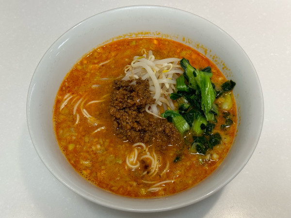 「担々麺　990円」@赤坂 四川飯店 博多店の写真