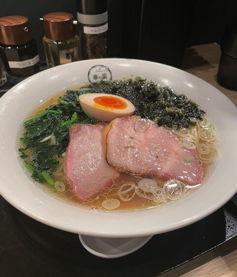 「ラーメン白」@華の雲 by 八雲の写真