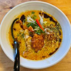 ベジポタ海老スパイスラーメン