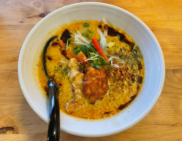 「ベジポタ海老スパイスラーメン」@らーめん砦 研究所の写真