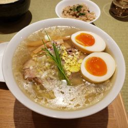 味玉貝出汁らぁ麺（塩）
