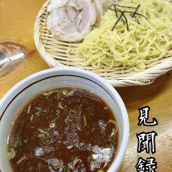 温かいつけ麺¥600