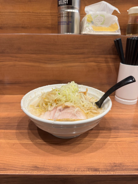 「しょうゆらーめん」@こってりらーめん なりたけ 池袋店の写真