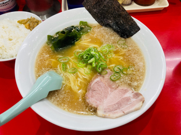 「ラーメン＋ライス」@ラーメン かいざん 新小岩店の写真