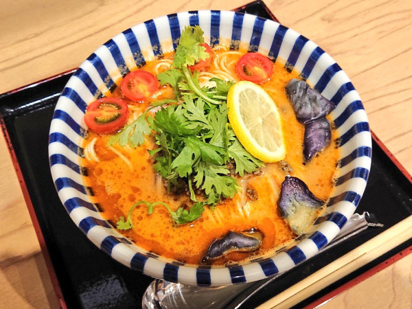 「【限定】ラムスパイシーラーメン」@瀬戸内食堂 ねいろ屋の写真