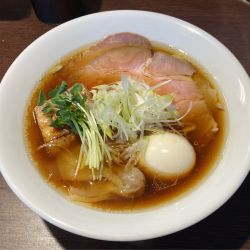 特製醤油らぁ麺 烏賊和え玉