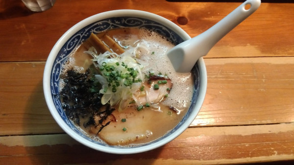 「とんこつラーメン」@愚直の写真