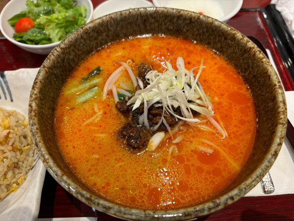 「担々麺」@Lee Tan Tan Cafe ココリア多摩センター店の写真