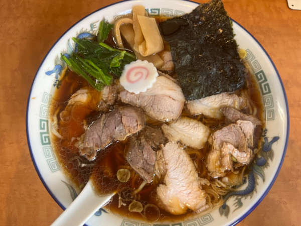 「チャーシューメン、大盛、固め」@麺屋かむいの写真