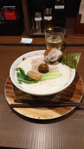 「泡らーめん」@Noodle Works -BALI- 藤沢店の写真