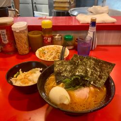 ラーメン(麺固め・味濃いめ)