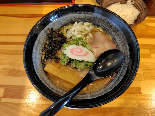「煮干し豚骨ラーメン（限定A）1000円」@粋な中華蕎麦 みらいの写真