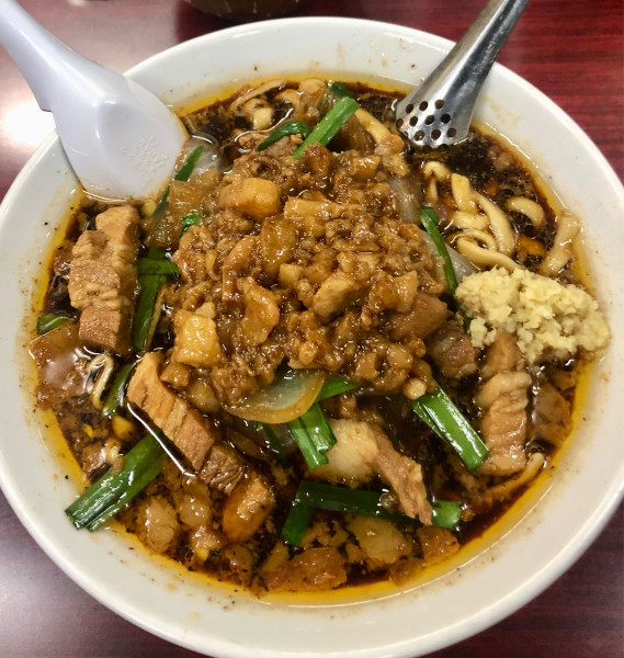 「スタ満そば 生卵 950+60円」@元祖スタミナ満点らーめん すず鬼の写真