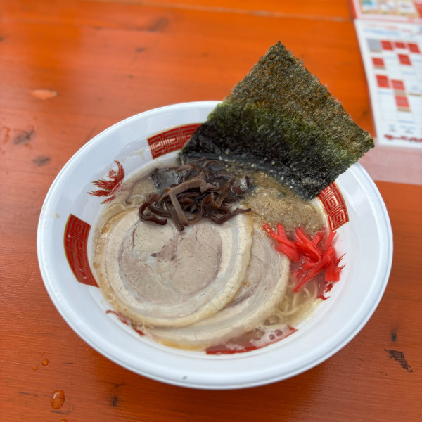「くさうま博多ラーメン」@SUSURUラーメンフェス名古屋supported by サントリーからだを想うオールフリーの写真