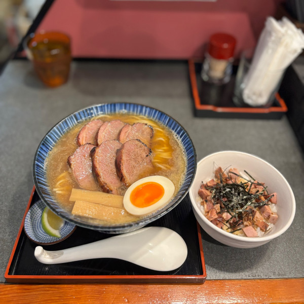 「焼きサバ醤油らぁ麺」@らぁ麺 幸跳の写真