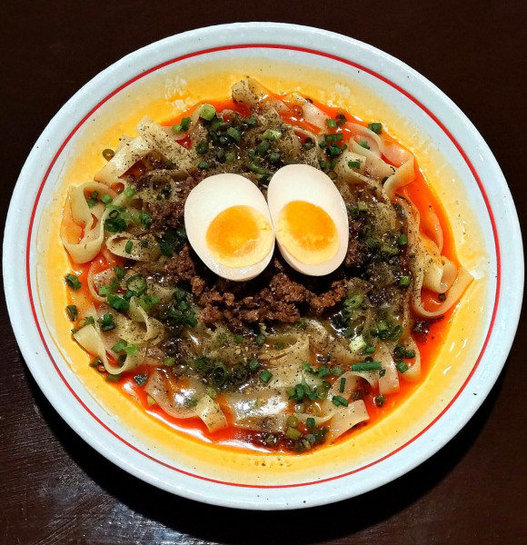 「汁なし担々麺(山椒あり)1150円＋ミンチ大盛･味玉 各100円」@ネワ屋の写真