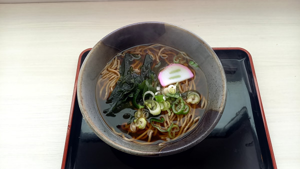 「かけそば」@めんふぁん食堂 出雲店の写真