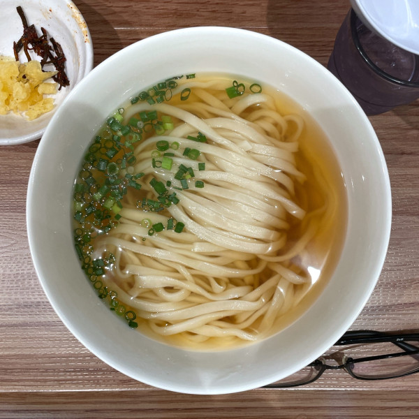 「かけうどん（温）」@博多うどん はし田たい吉 2号店の写真