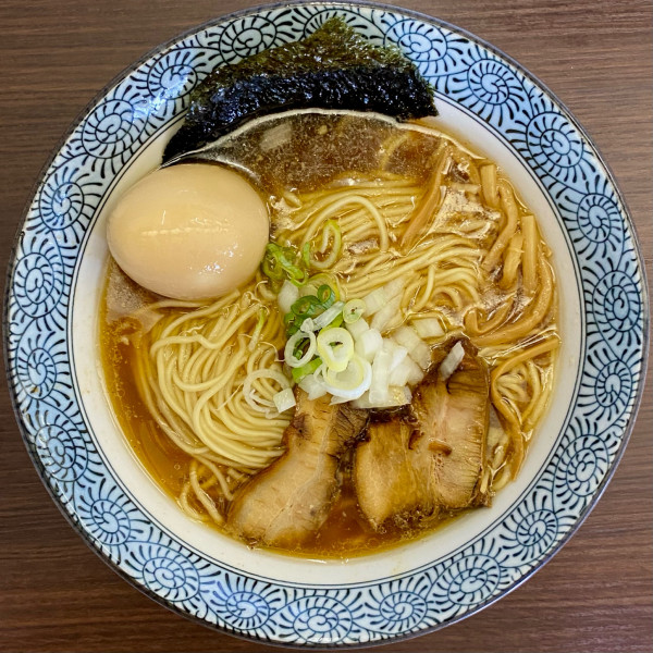 「煮干しらぁめん(味玉+150円)」@らぁめん でんかの写真