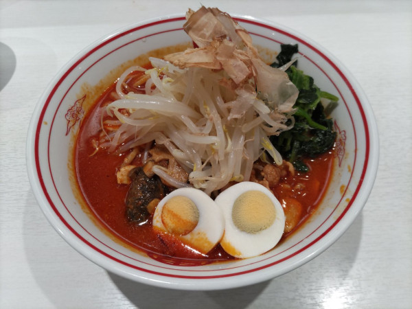 「水蓮火・太麺変更+生卵」@蒙古タンメン 中本 東池袋店の写真