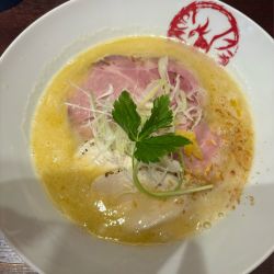 濃厚鶏白湯そば