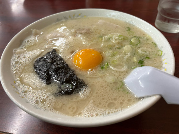 「たまご入りラーメン」@来久軒の写真