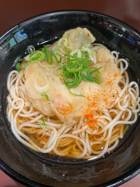 「天ぷらそば（480円）」@えきそば 姫路駅店の写真
