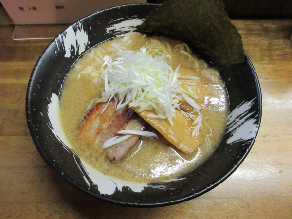 「みたびラーメン（醤油）（1,000円）」@みたびの写真