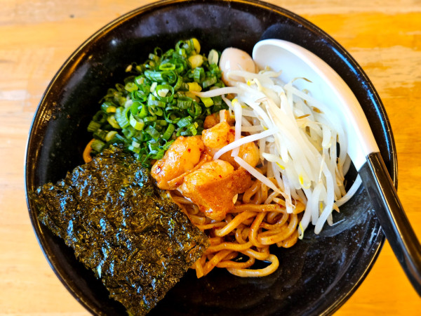 「ホル辛まぜそば」@ホル辛らーめん 唐勝軒の写真