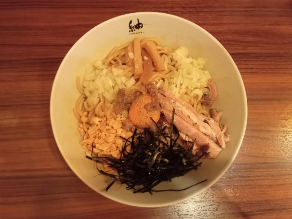 「【限定】アンチョビとクラッシュナッツの濃厚煮干しの混ぜソバ」@紬生の写真